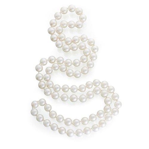 Lot 20 - A strand of cultured pearls