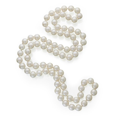 Lot 29 - A strand of cultured pearls
